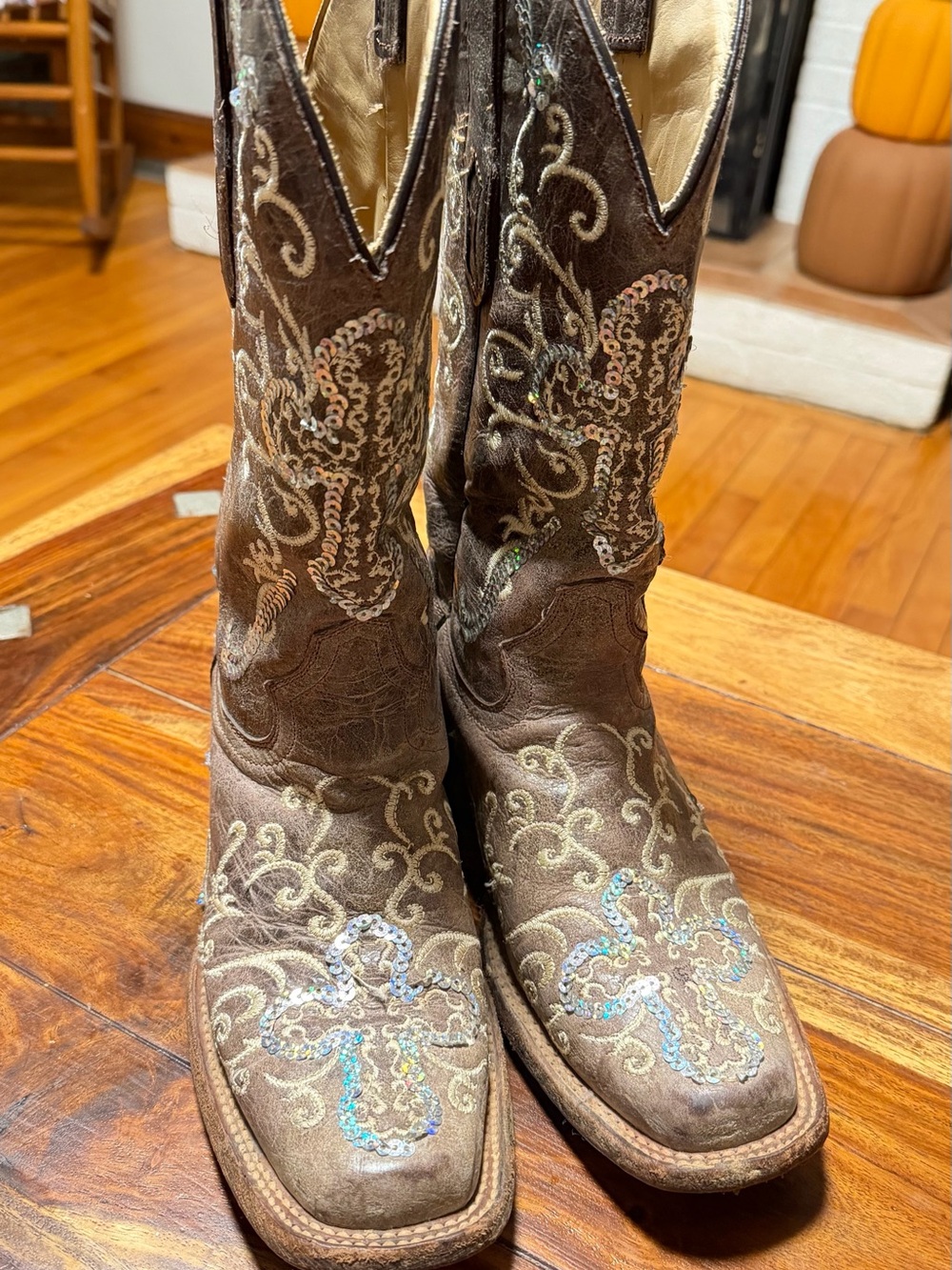 Corral Brown Embroidered Sequin Cross Cowboy Boots